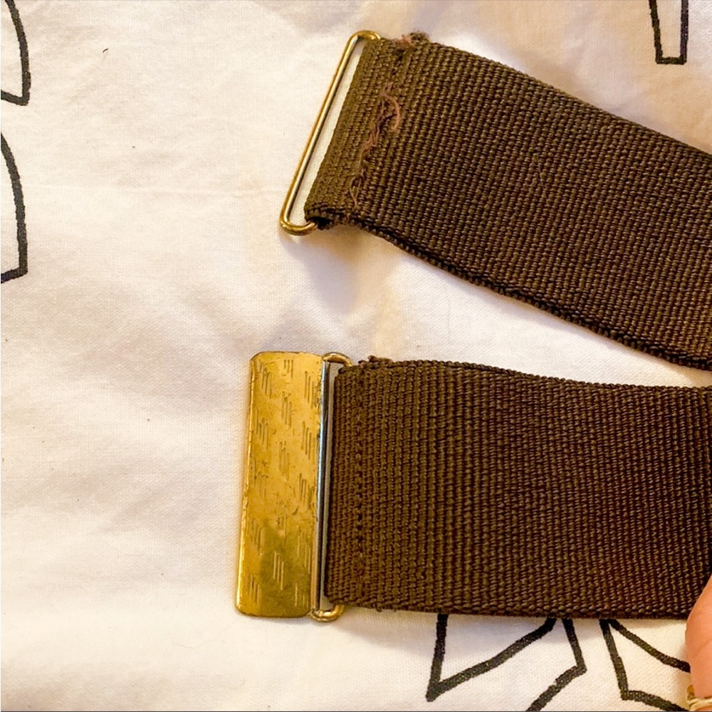 Vintage brown stretchy belt with clasp